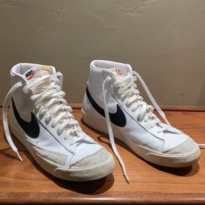 Nike Blazer Mid ‘77 Men’s Shoe